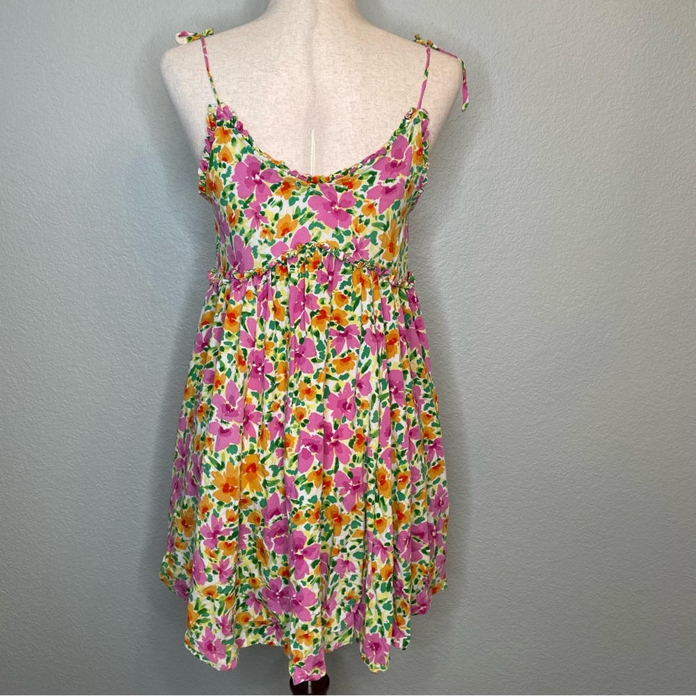 Patrons of Peace Tie Strap Floral Flower VNeck Ruffle Baby Doll Dress | Small - Picture 5 of 9